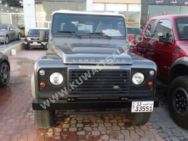 Land Rover Defender 2013